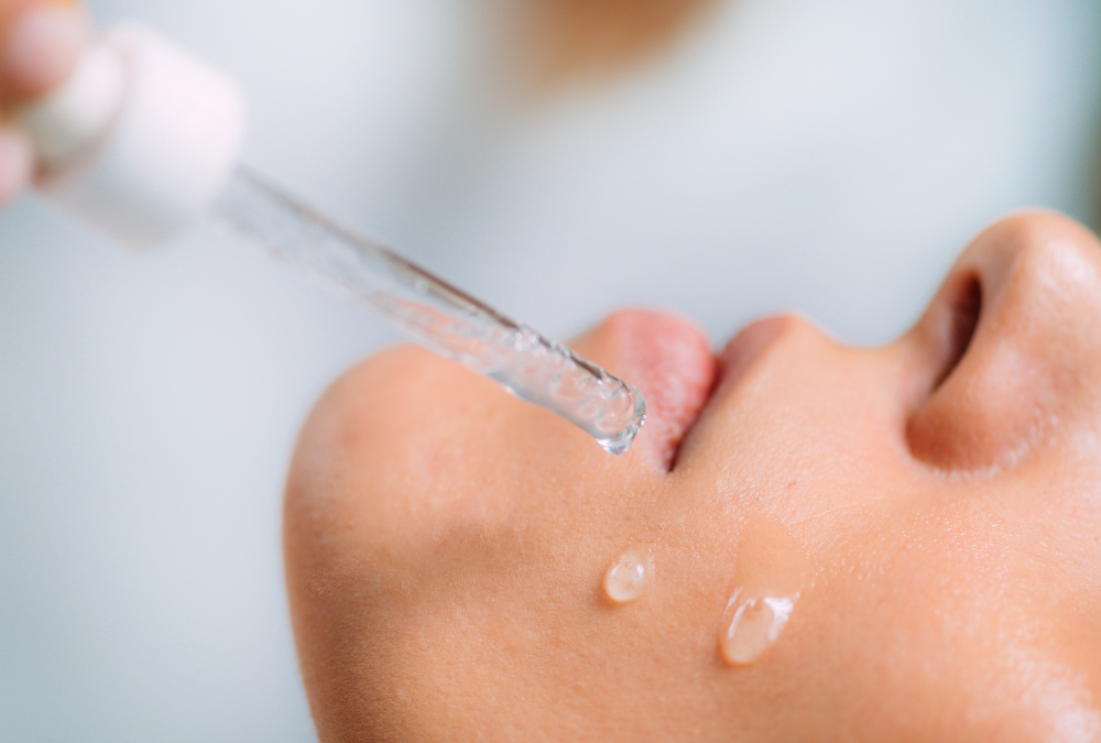 Acids in Skincare: Beauty Professionals Confirm They Can Be Used in Summer