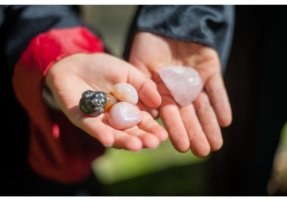 "The Power of Healing Stones: Understanding the Benefits"